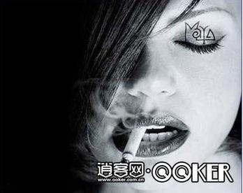 女人抽烟生活照